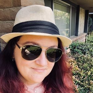 Meet your Posher, Bethany